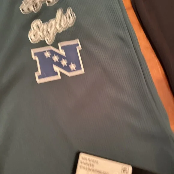 Philadelphia Eagles Kids Youth Green/Black Long Sleeve Shirt sz. M New - Picture 2 of 6